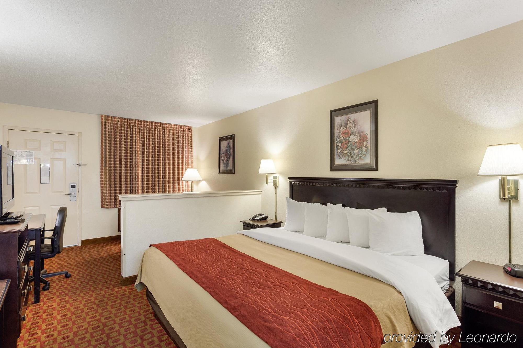 Quality Inn McComb Eksteriør bilde